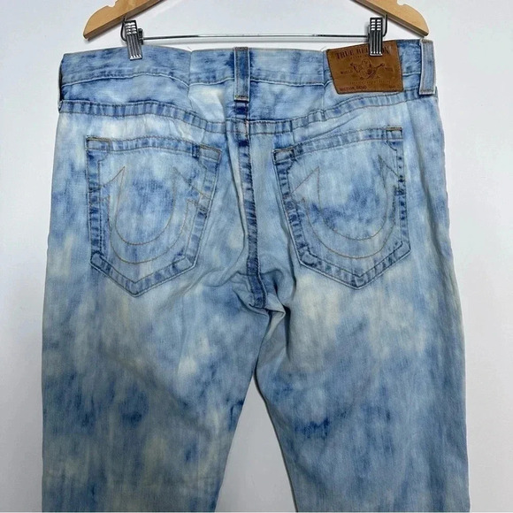 True Religion Mens Light Antelope Bleached Geno Slim Jeans - Picture 7 of 10